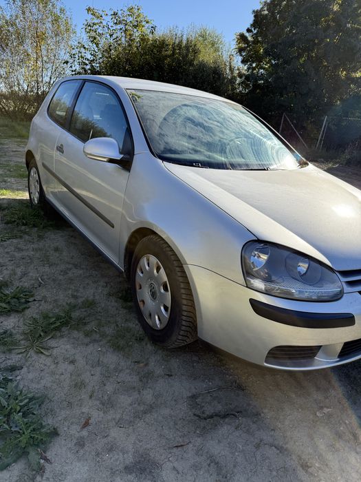 Golf 5 an 2005 benzina de 1.4mpi climatronic central