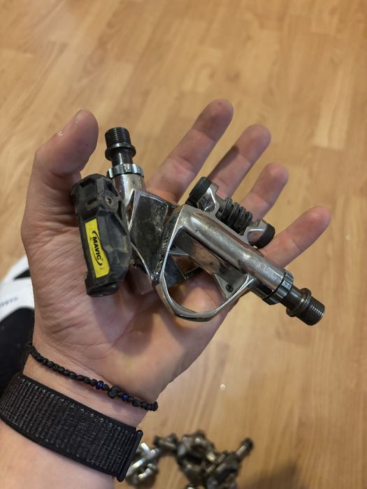 Продавам педали