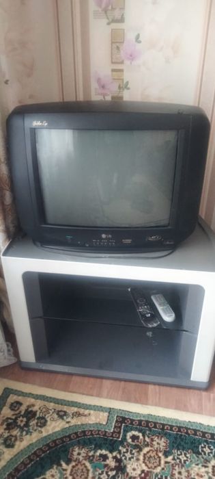 Продам телевизор бу