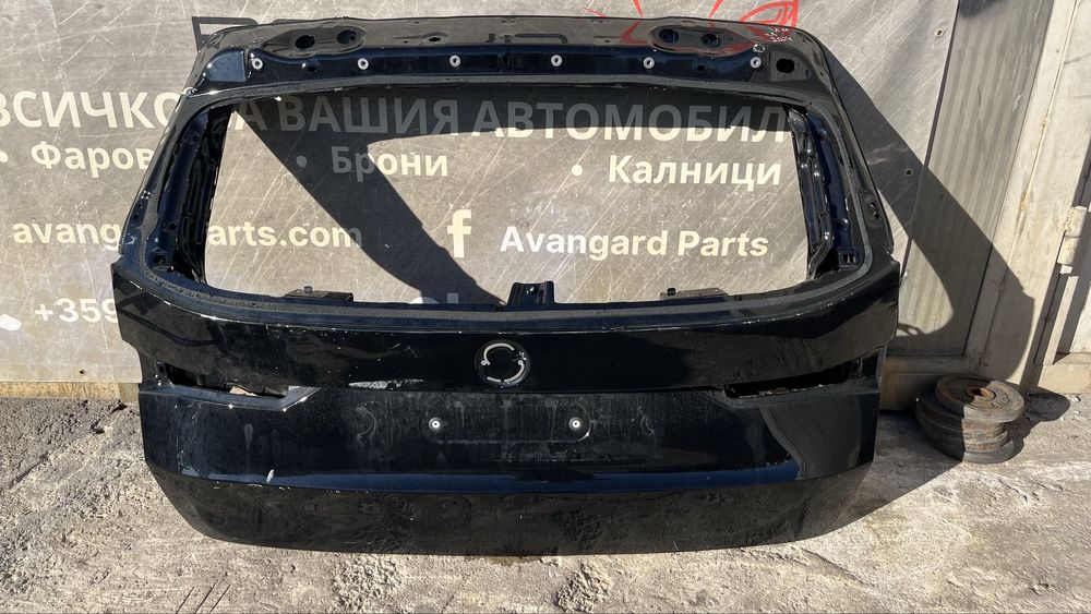 2 броя Багажна врата BMW X1 U11 (2015-2019)