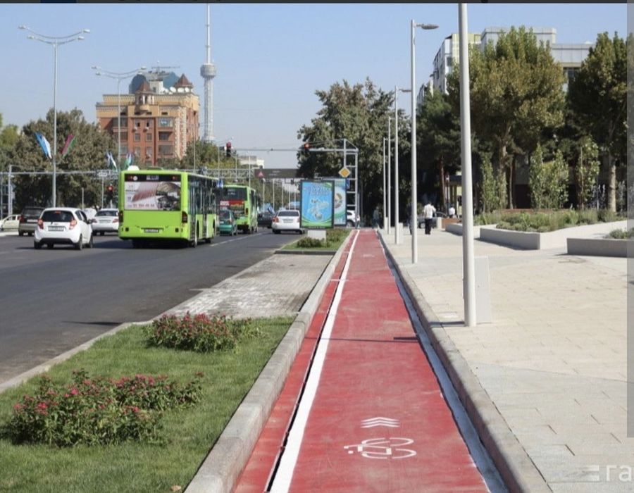 Срочно; Юнусабад Амир Темур шох куча биринчилиния  1 сотиги 140000 y.e