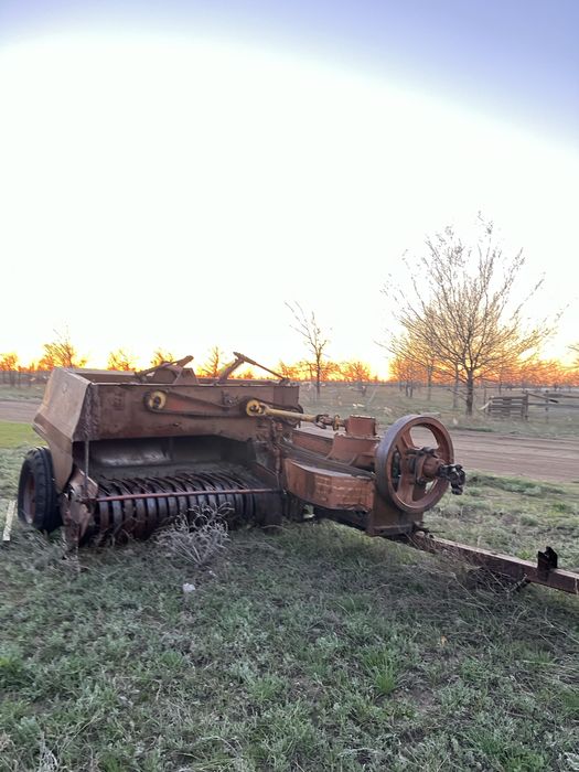 Продам трактор и пресс подборщик