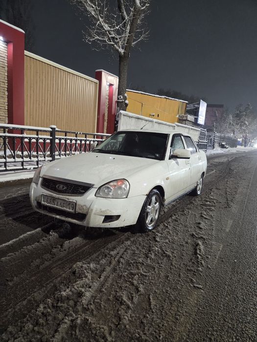 Приора/ ваз / автомобиль