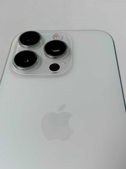 Phone 16 Pro 128GB White, baterie 89%, garanție 12 luni