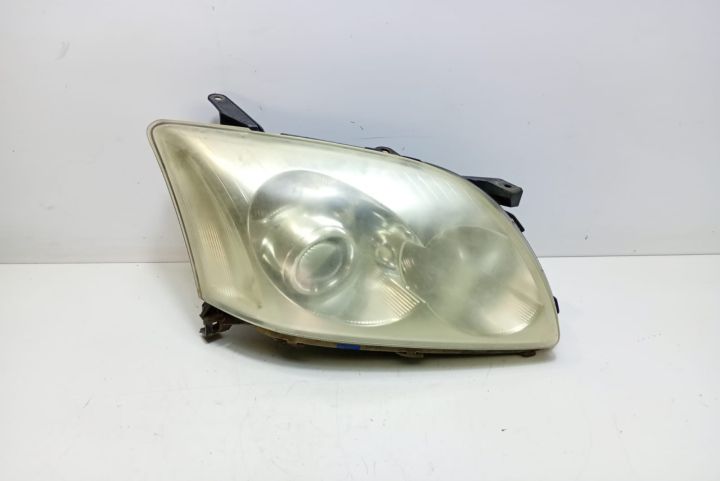 Far dreapta Toyota Avensis a 2-a generatie T25 (facelift) seria