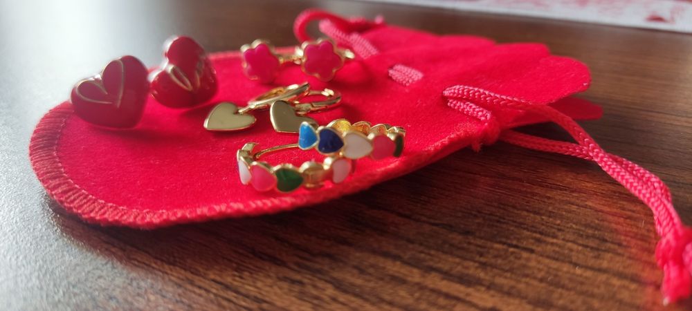 Четири модела нови обици