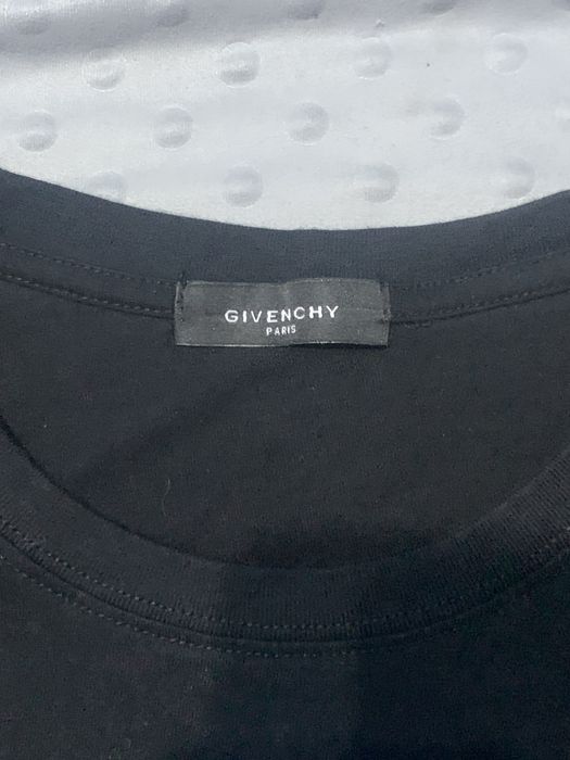 продам футболку givenchy