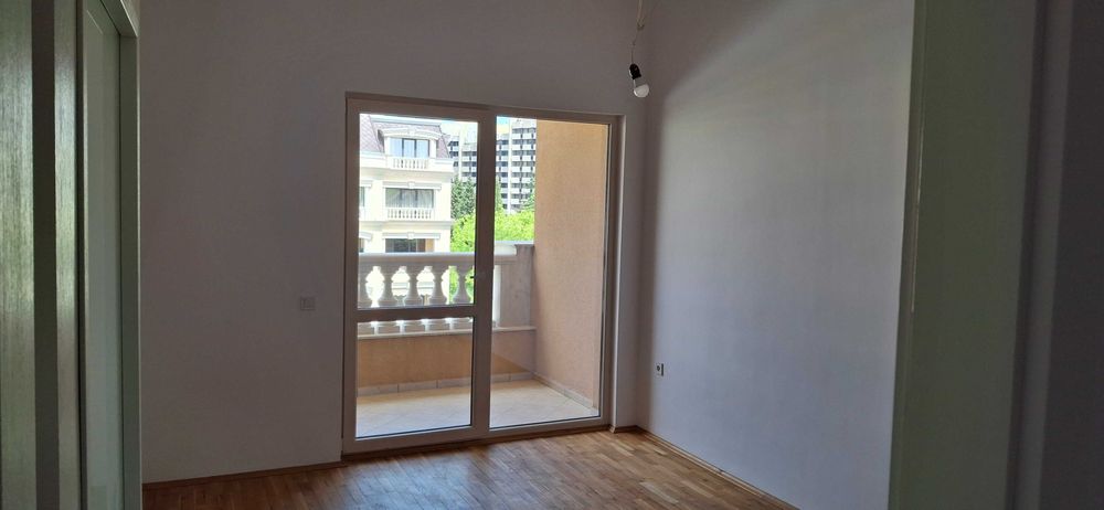 Продава се Двустаен апартамент в к.к. Св.Св. Константин и Елена - 70 кв.м за 2786 €/кв.м - Снимка #14