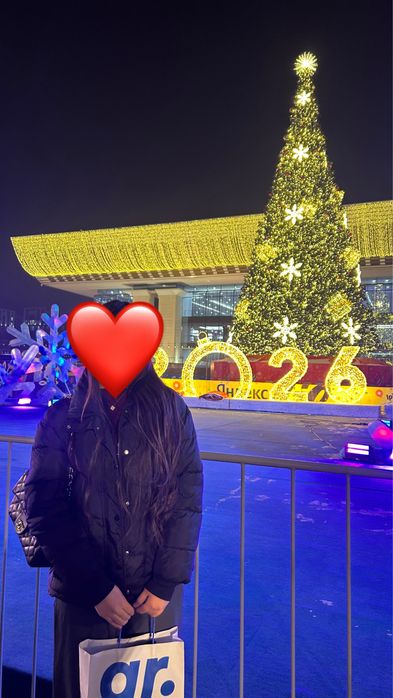 черная базовая куртка