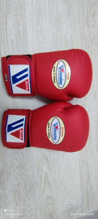 боксерские перчатки winning