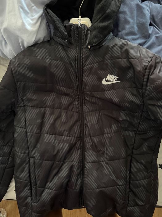 зимно яке на nike