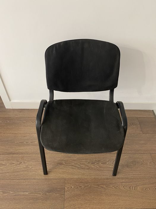 Продаю стулья  б/у , 2 шт