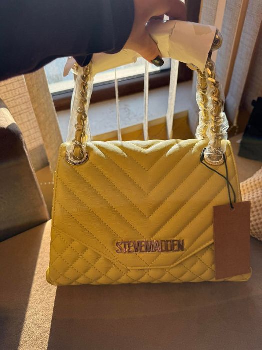 Нова дамска чанта Steve Madden