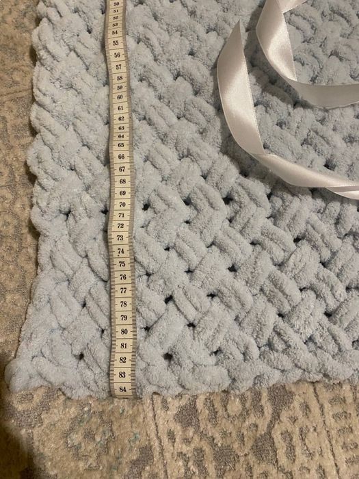 Одеяло из пряжи.