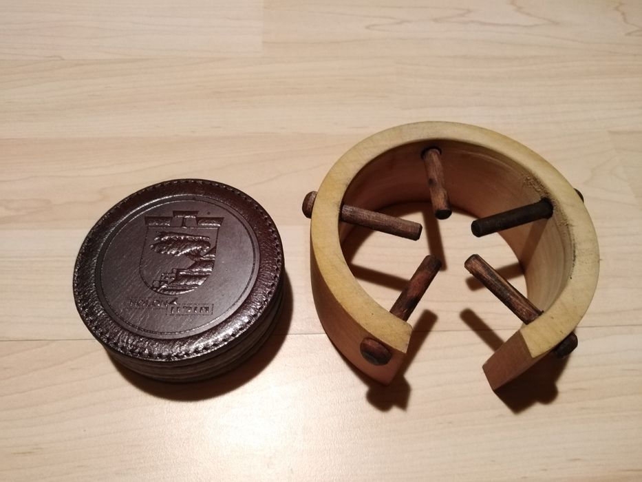 Подложки за чаши от естествена кожа