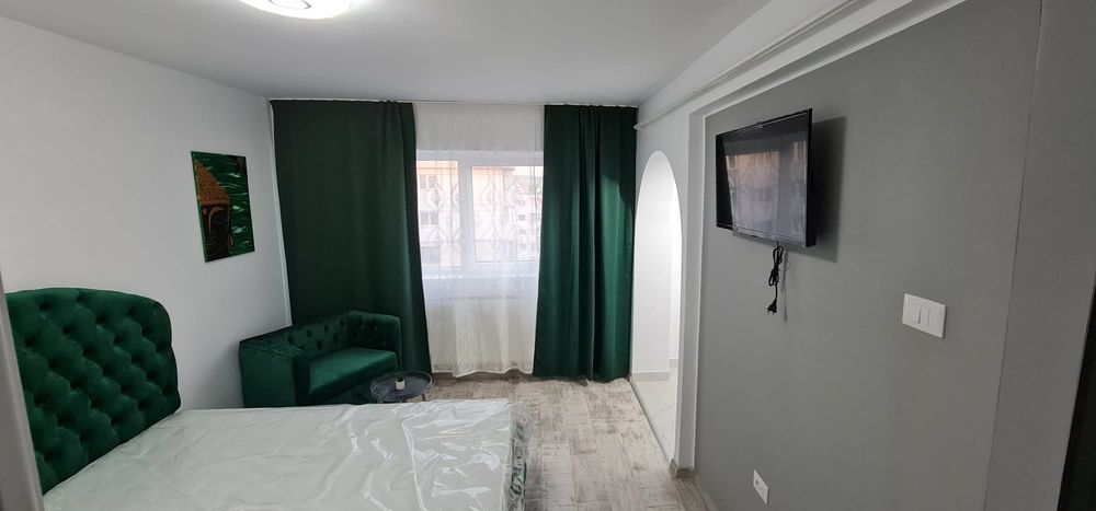 Garsonieră centrală de închiriat