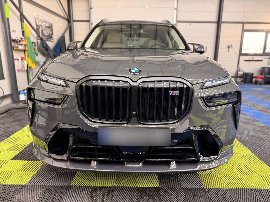 BMW X7 BMW X7 M60i Individual