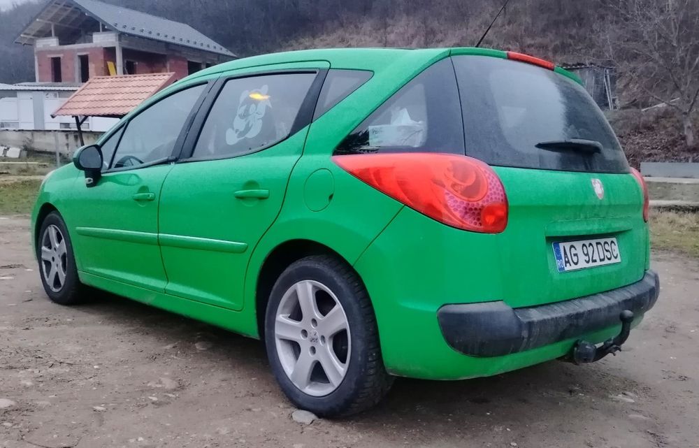 Vând Peugeot 207