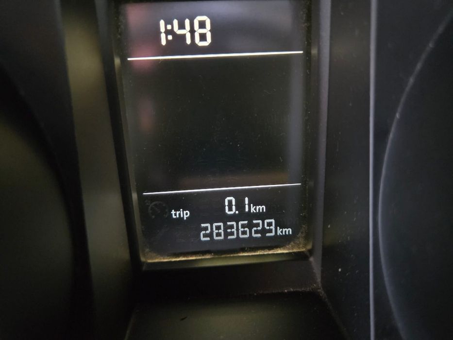 VOLKSWAGEN Golf 2010 — imagine 4