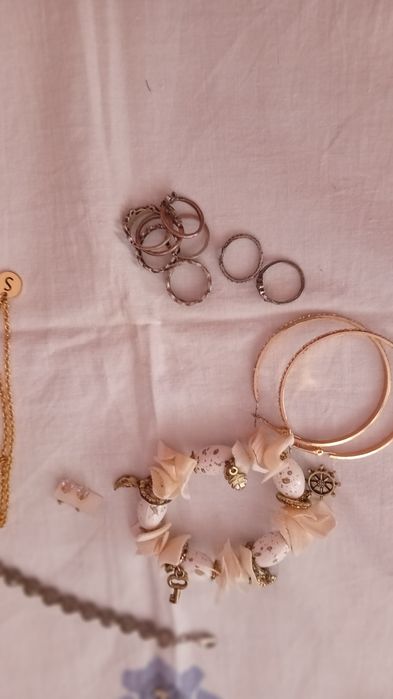 Бижута , синджир, гривна , пръстени