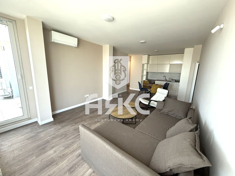 Дава се под наем Тристаен апартамент в София, Студентски град - 126 кв.м за 1020 € - Снимка #1