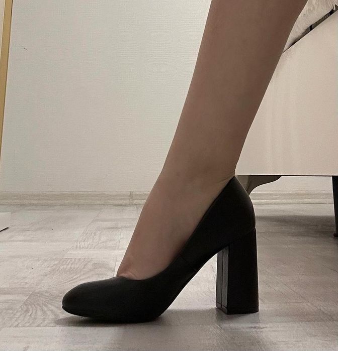 Дамски обувки с ток