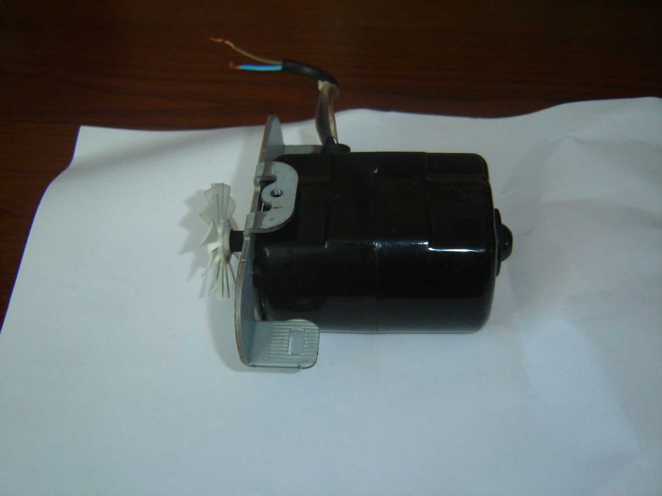 Электродвигатель от швейной машинки
