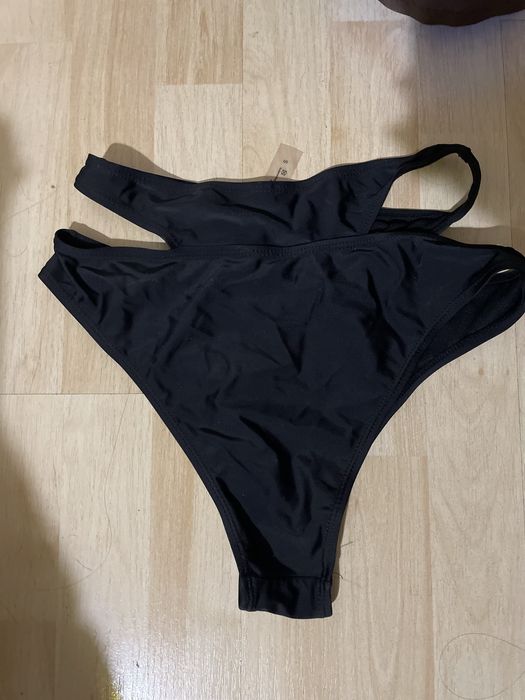 Черно долнище на бански