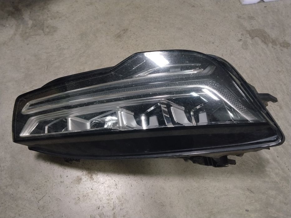 Far audi a7 full led  partea dreaptă