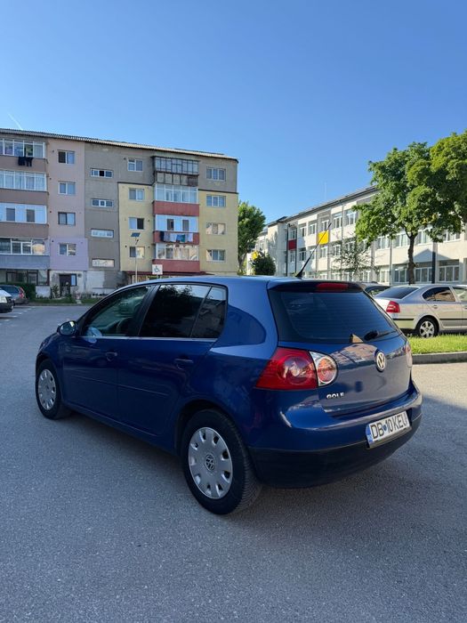 Vând golf 5 2007 1.6 Benzina