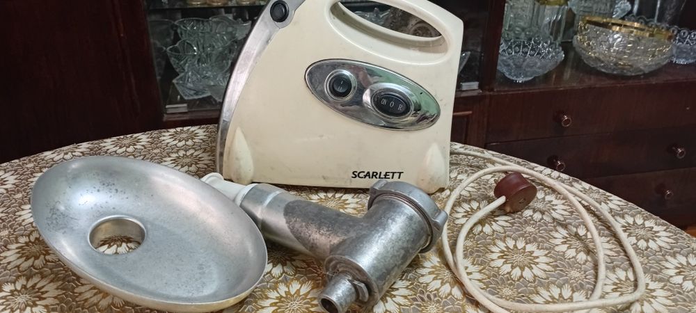 Продаются электрические мясорубки