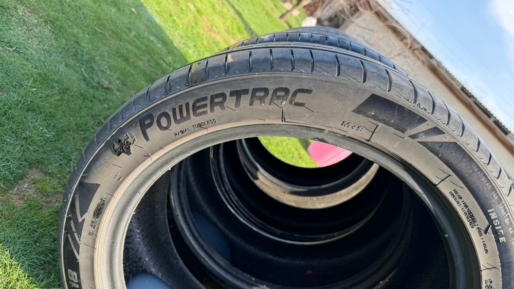 Авто шины    235/45/18