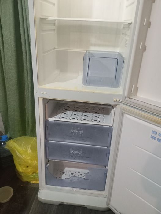 Продам холодильник