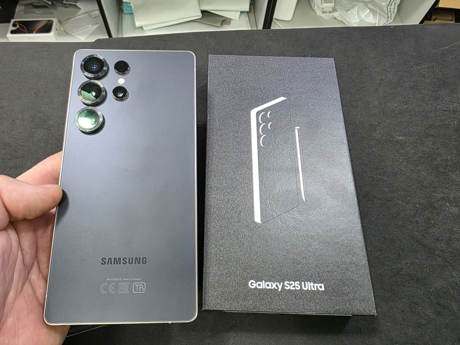 Galaxy S25 ultra 12/256