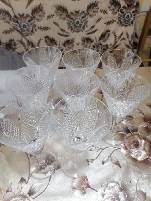 Продам набор рыбок и фужеры.