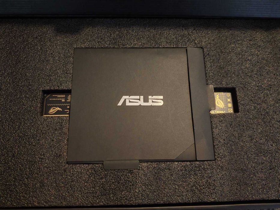 Видео Карта ASUS ROG Strix OC RTX 5070 12GB DLSS , GDDR7