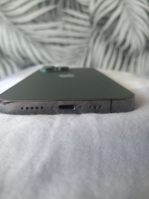 iPhone 13 Pro с гарантией