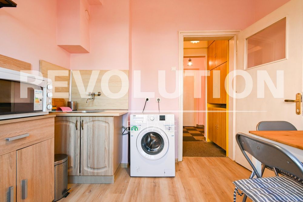 Дава се под наем Двустаен апартамент в София, Център - 78 кв.м за 500 € - Снимка #4