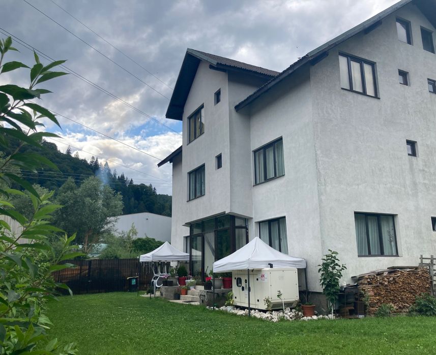 Casă de vacanță, Rucar