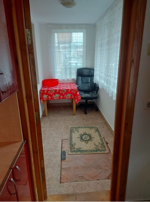 Inchiriez apartament 2 camere