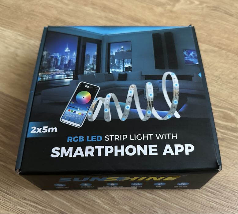 Bandă LED RGB Smart 10m (2x5m) cu aplicație și telecomandă – Nouă