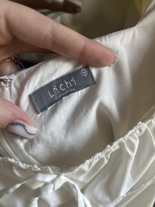 Платье личи белое