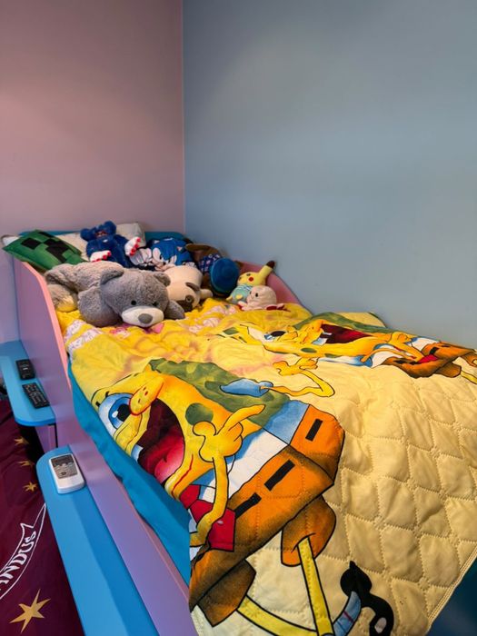 Двуетажно легло + подарък два матрака