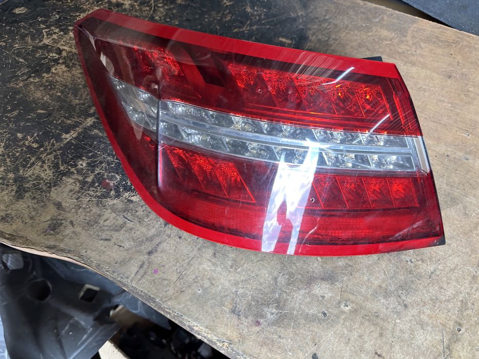 Оригинален Европейски Стопове Стоп Merccedes W207 Facelift с забележка