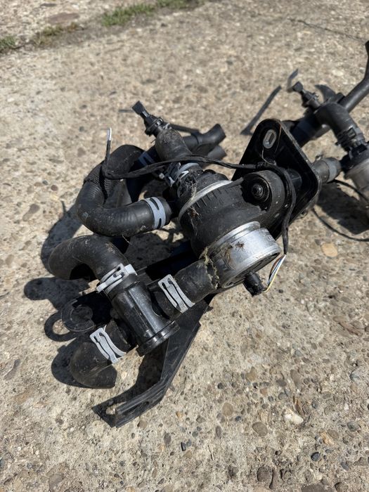 Pompa recirculare apa Audi A4 B9, A5 8W, A6 C8, A7 4K, Q5 80A FY : 05L965567A