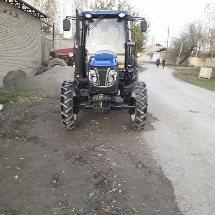 Трактор Ловол 754