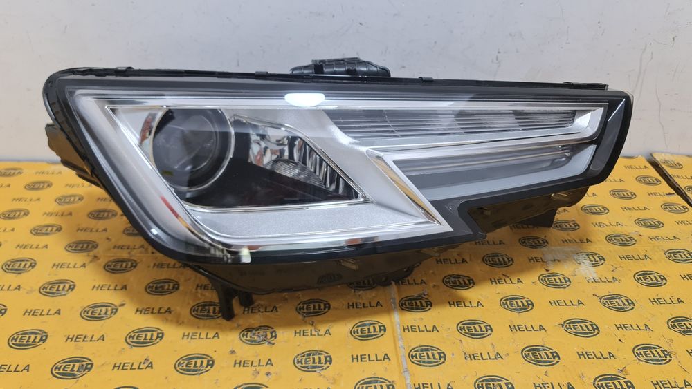 Far xenon led dreapta  Audi A4 B9 8W S4 2015+ 8W0941044B