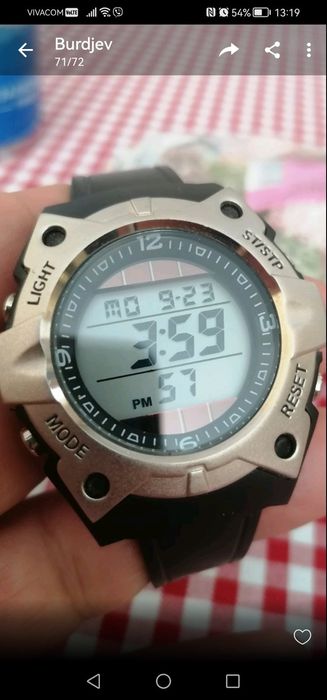 Часовници различни модели