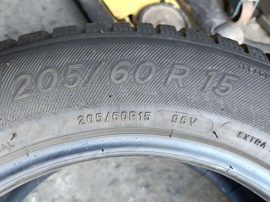 Всесезонни гуми -15цола -205/60-1бр.-65лв."MICHELIN"