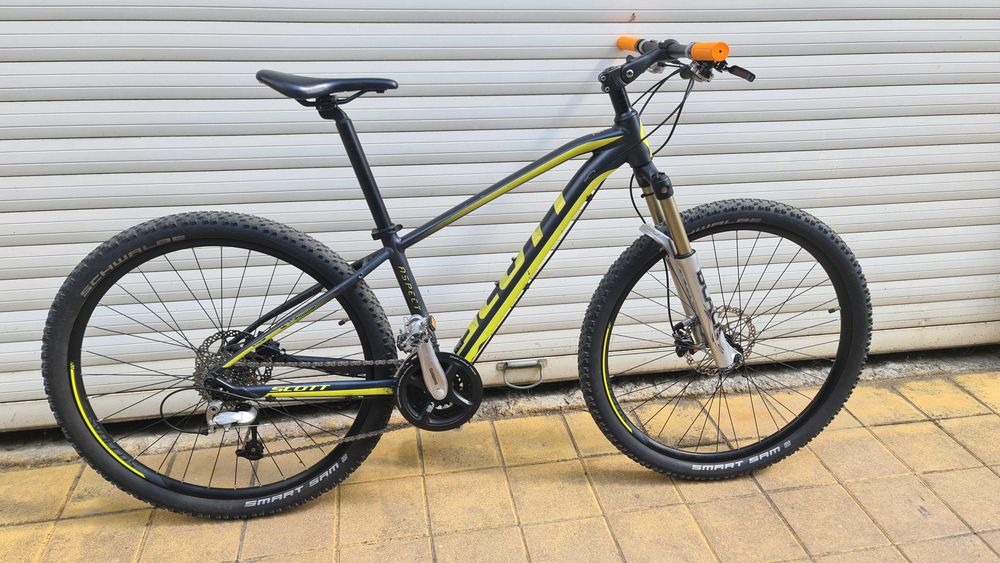 Алуминиев планински dirt jump Scott Aspect 27,5" цола инча с Shimano XT и вилка Manitou Black